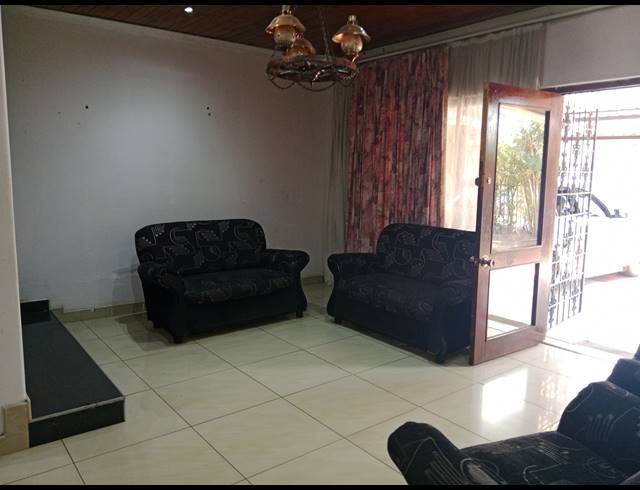 4 BEDROOM HOUSE FOR SALE IN MOUNTAIN RISE
